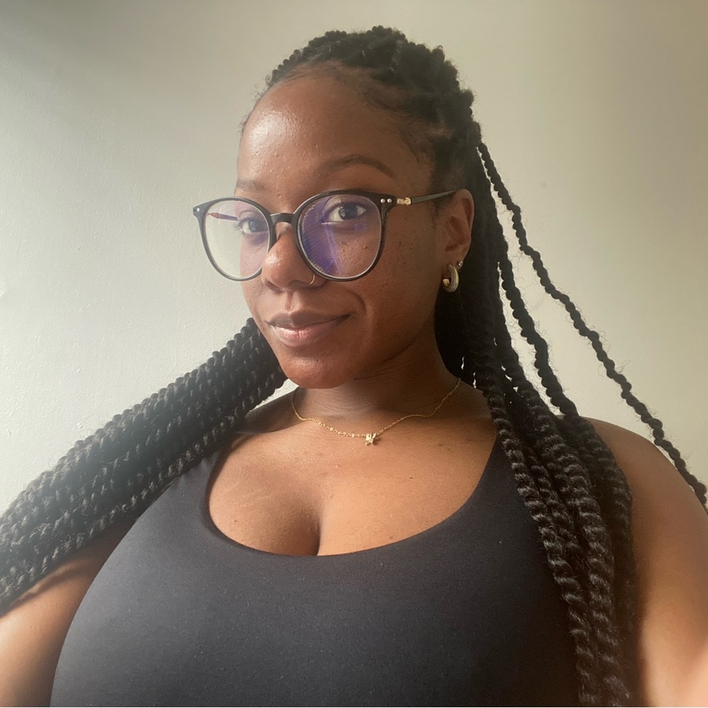 Meet your Posher, Kearia